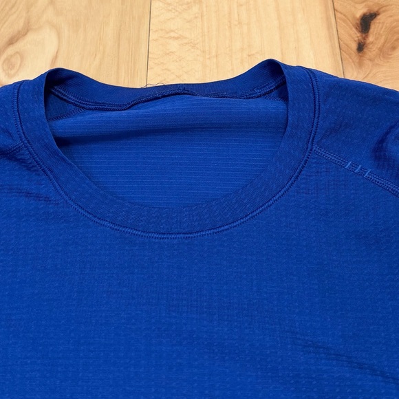 LIKE NEW Lululemon Men’s Metal Vent Long Sleeve Shirt Top - Picture 3 of 6